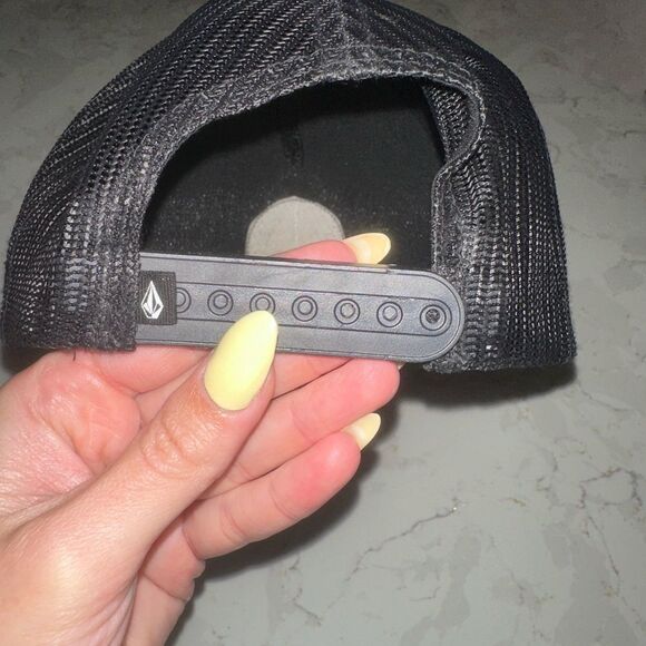 Volcom Men’s SnapBack - Picture 3 of 4